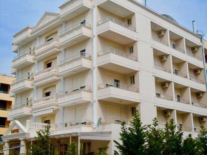 Lyden Hotel Golem  Exterior photo